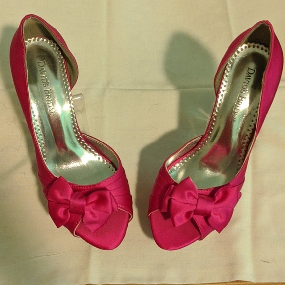 David's Bridal hot pink Maribelle heels - Picture 1 of 8